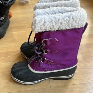 Sorel girl boots